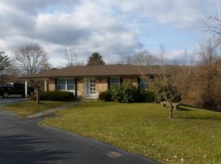 5 Luelann Dr, Marlboro, NY 12542