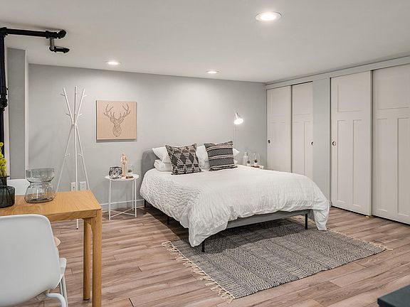 2nd image of 623 Federal Ave E APT 102