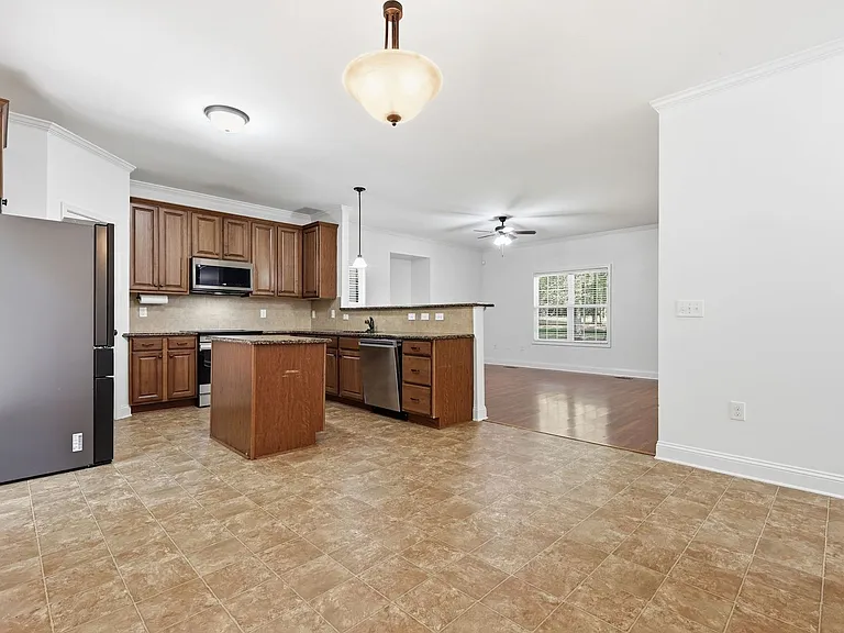 80 Valor Cir — Photo 9