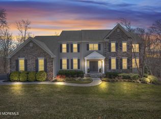 12 Skyline Dr, Randolph, NJ 07869