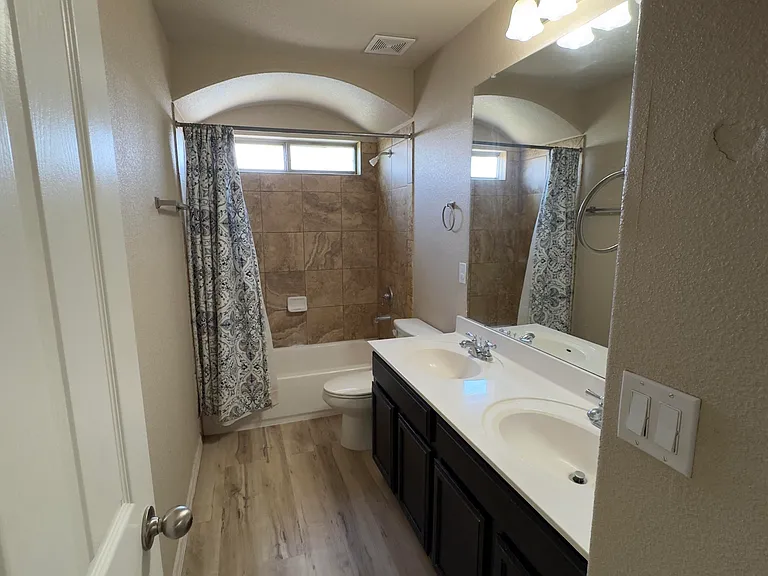7665 Mundy Creek Dr — Photo 43