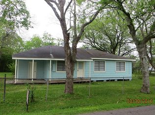 1115 E A St, La Porte, TX 77571