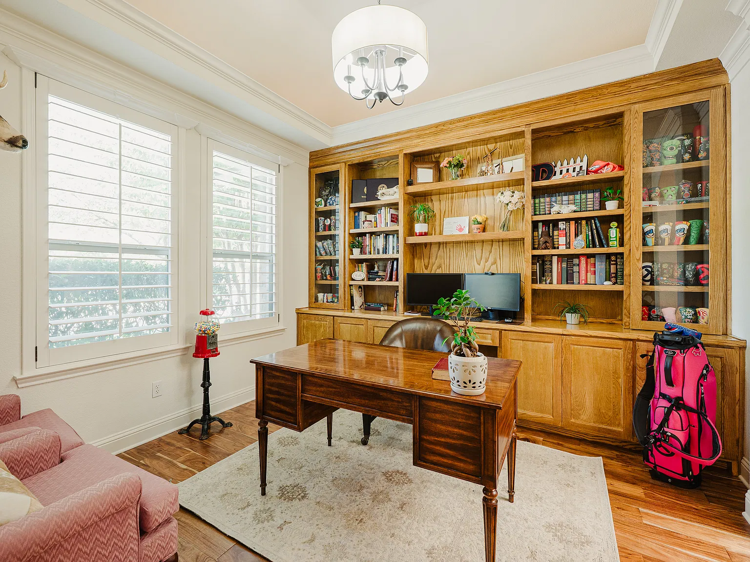 4 bed, 2378 sqft, $3,600 — Photo 2