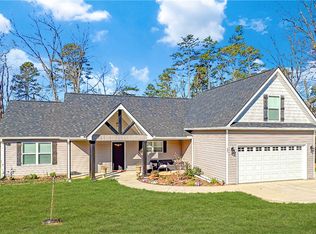403 Green View Ct, Westminster, SC 29693