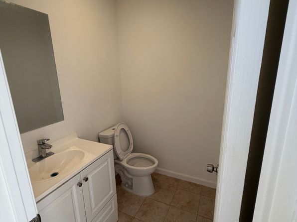 4500 Arch St #4530