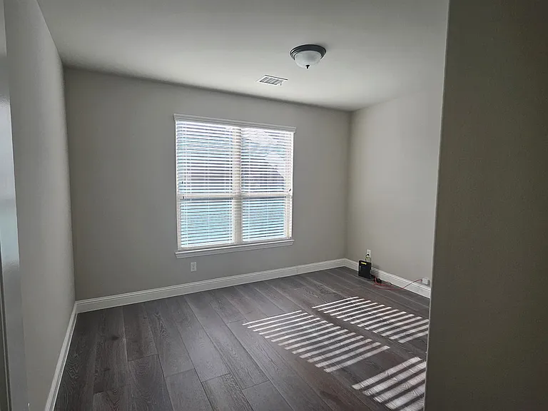 856 Rohan Dr — Photo 22