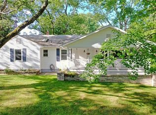 1233 Meadowview Rd, Kent, OH 44240