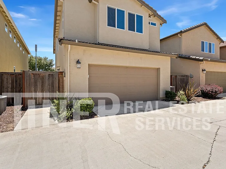 3027 Club Center Dr — Photo 22