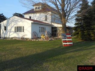 19054 330th Ave, Winnebago, MN 56098