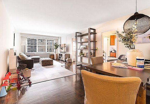 4th image of 185 E 85th St APT 22L