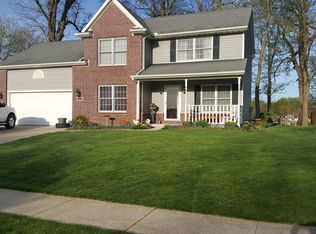 311 Valleywoods Dr, Swanton, OH 43558