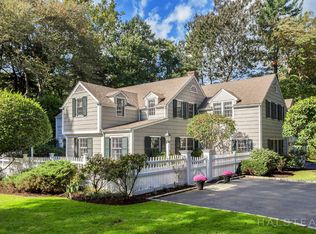 11 Deepwood Rd, Darien, CT 06820