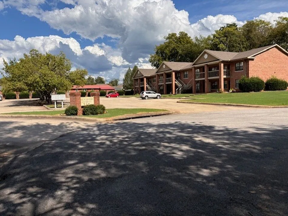 Brentwood Apartments