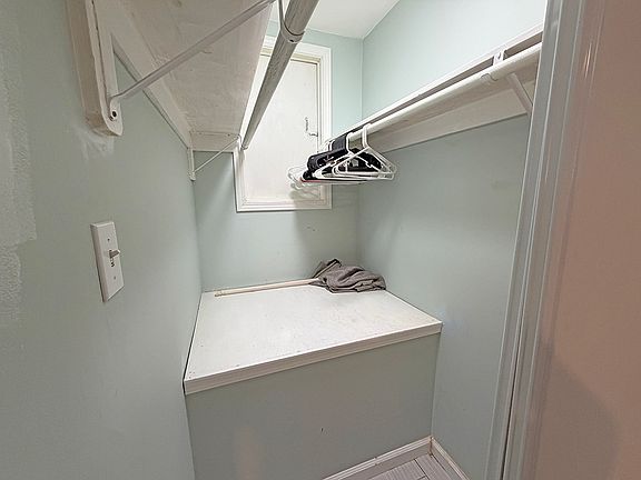 4th image of 2539 Grande Vista Ave #3