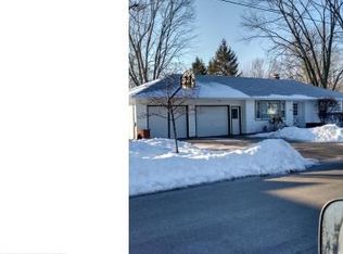 W7739 Railroad St, Shiocton, WI 54170