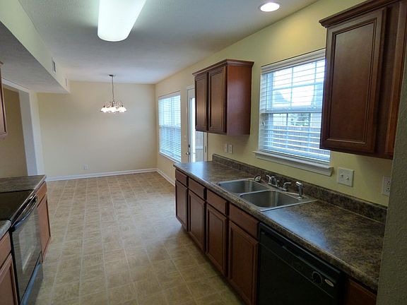 4th image of 3716 Indian Creek Blvd