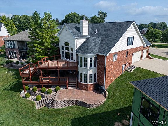 2nd image of 101 Waterfall Ct