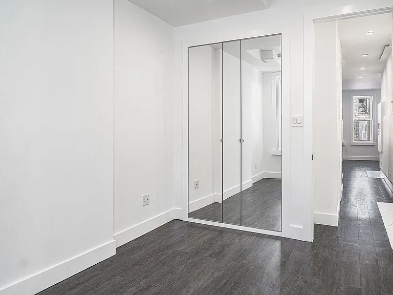 599 5th Ave #1 — Photo 5