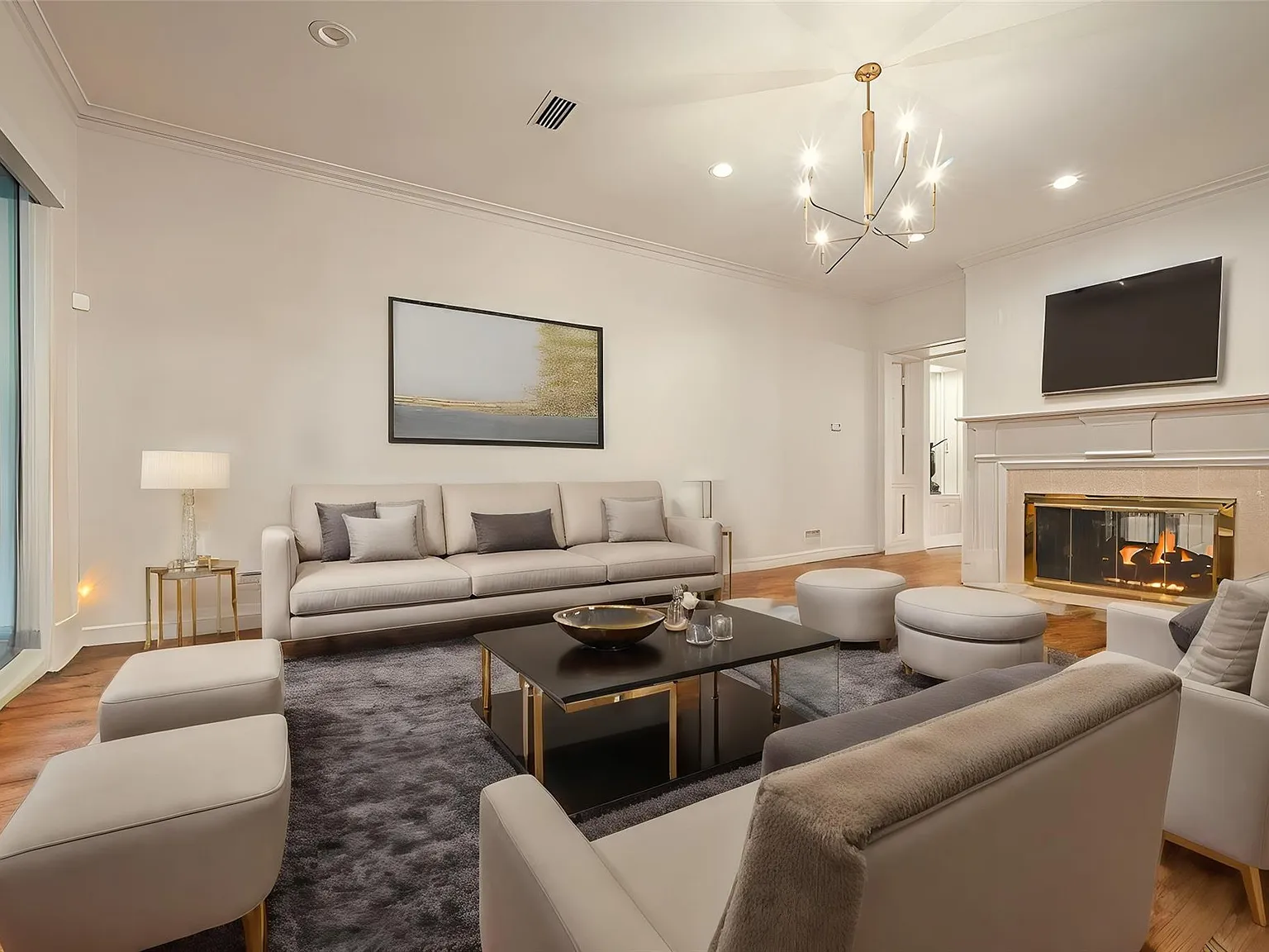 3 bed, 3.5 bath, 3459 sqft, $7,440 — Photo 4