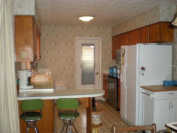 5th image of 2252 Barbara Dr