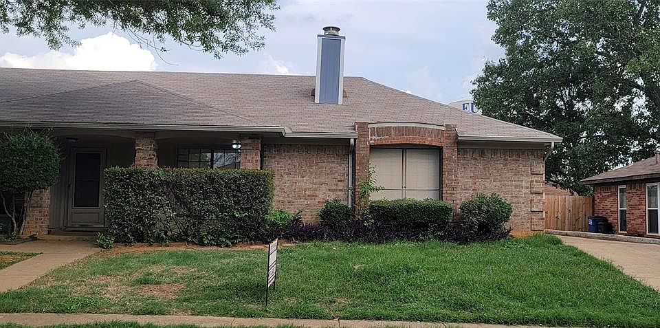 1st image of 2904 Hilltop Dr
