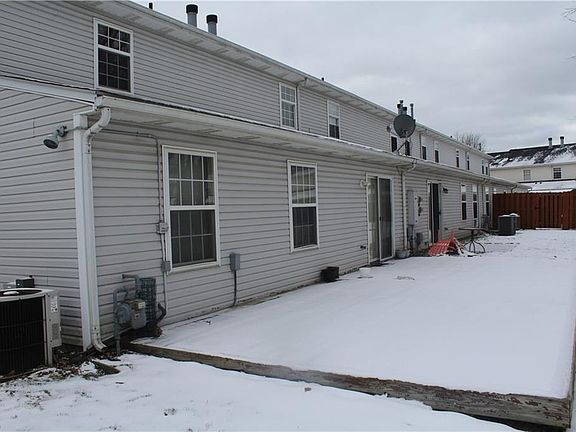 5th image of 37407 Sturbridge Ln Unit 37407