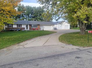1803 N Polzin Rd, Janesville, WI 53548