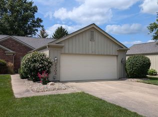 2303 Eagle Ridge Rd, Champaign, IL 61822