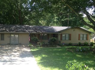 509 Desiree Dr, Lawrenceville, GA 30044