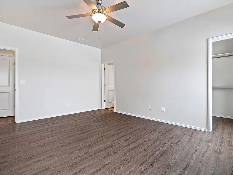 397 Marjorie St — Photo 13