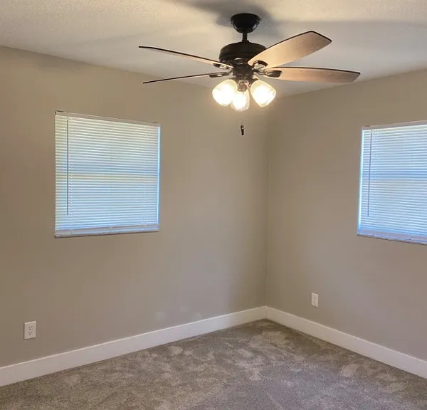 215 Cambridge Dr — Photo 18