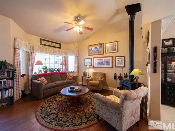 242 Walker St, Gardnerville, NV 89410