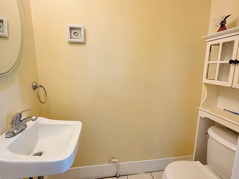 123 Beach St — Photo 15