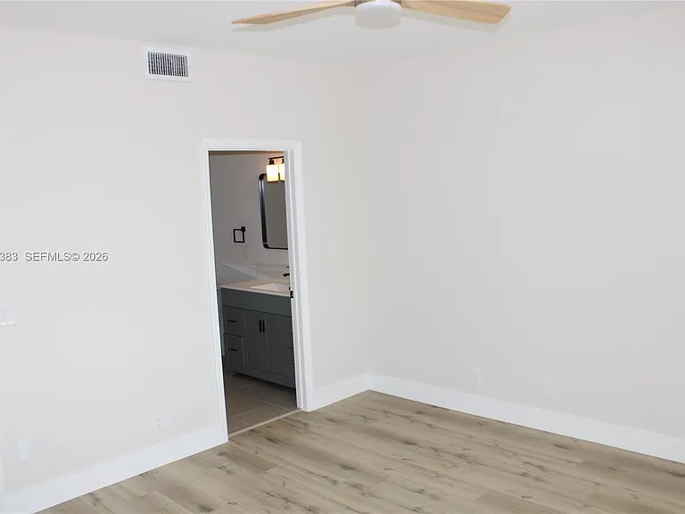 1820 Salerno Cir — Photo 18