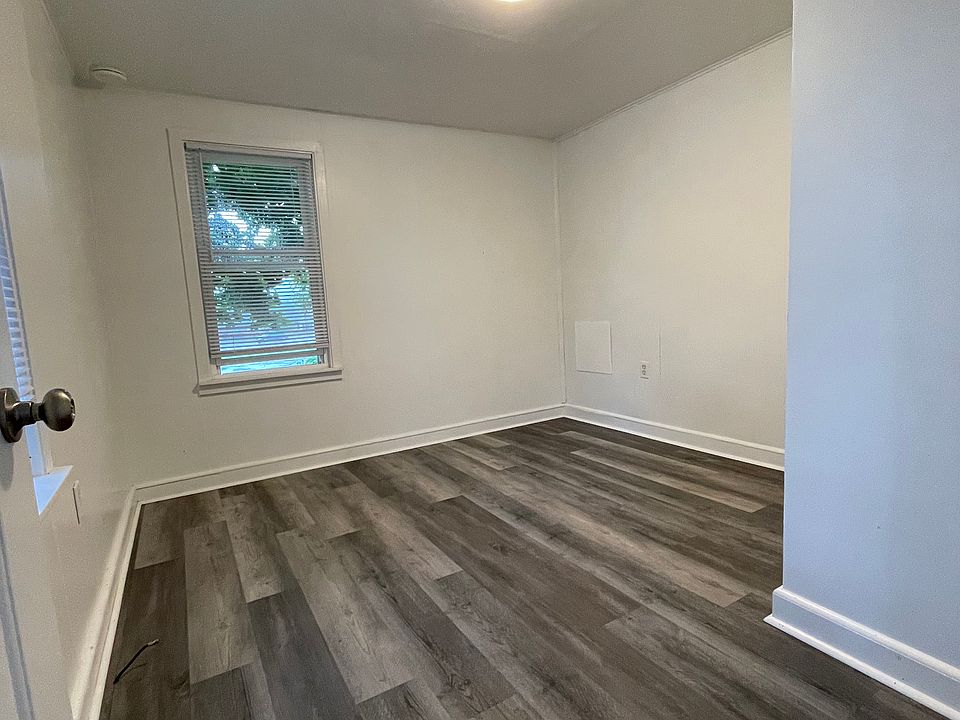 1st image of 2902 Sheridan Ave