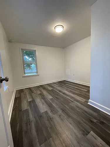 2902 Sheridan Ave Photo 1