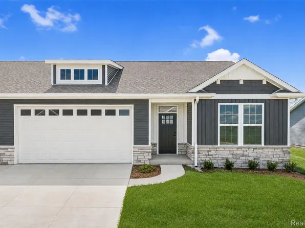 336 McDowell Dr, Howell, MI 48843