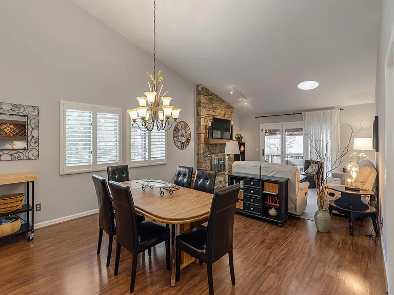 205 N Scarlet Oak Ln — Photo 11