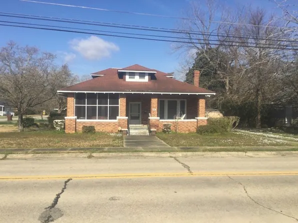 308 Pittman St, Fairmont, NC 28340