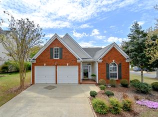2048 Crestview Way, Woodstock, GA 30188
