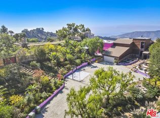 231 Loma Metisse Rd, Malibu, CA 90265