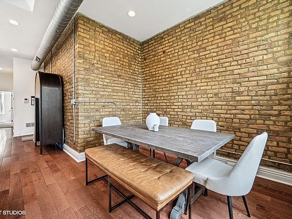 5th image of 2212 N Campbell Ave APT 3A