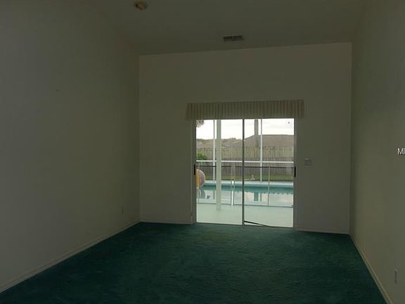 2nd image of 701 Cedar Knoll Dr S