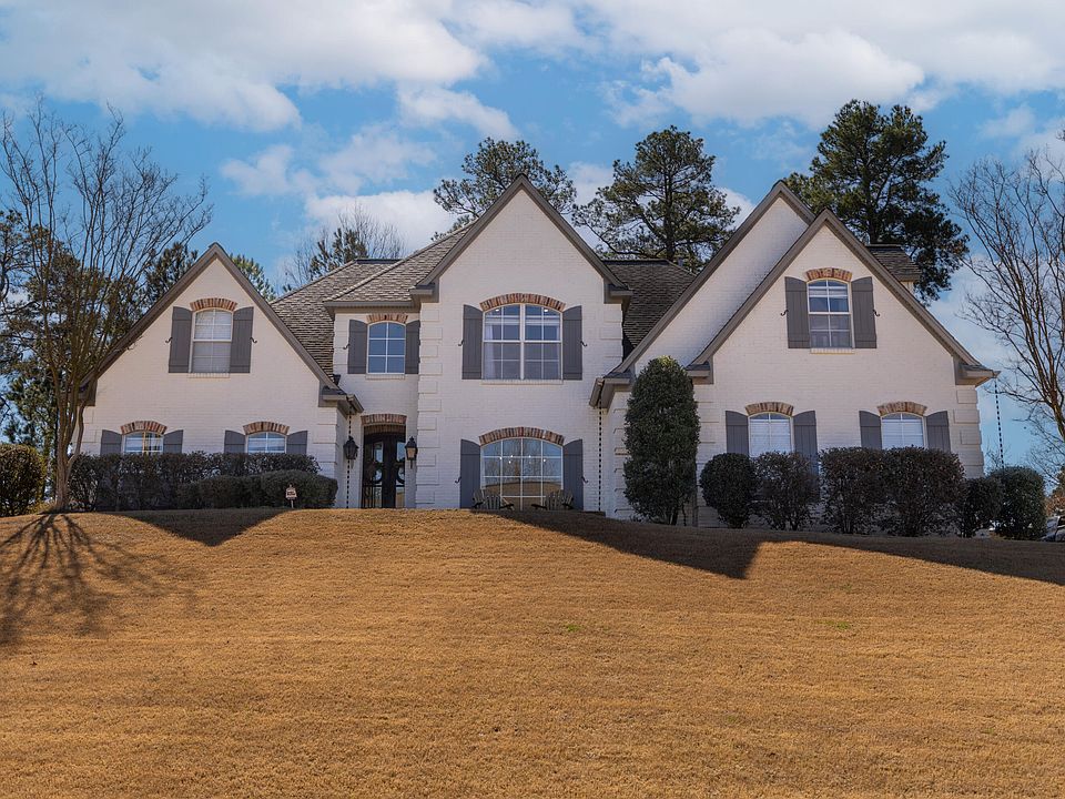 1st image of 108 Tuxford Rd