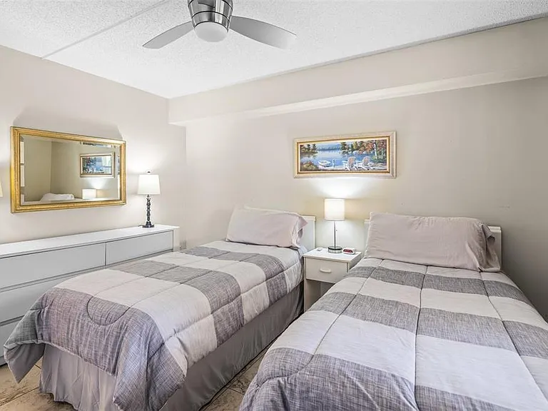 8770 Midnight Pass Rd #402B — Photo 23