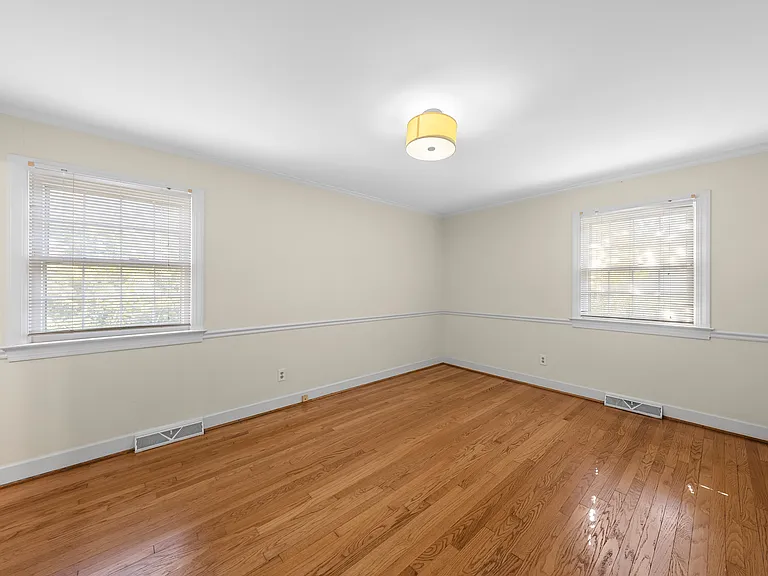 2808 Glen Burnie Dr — Photo 17