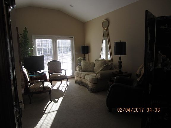 3rd image of 204 Silver Laurel Ct