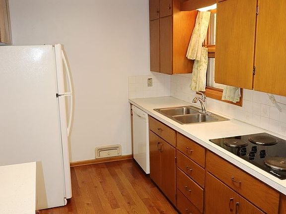 5th image of 401 Dale Dr