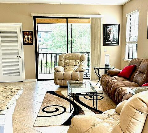 4th image of 3722 Pino Vista Way Unit 4