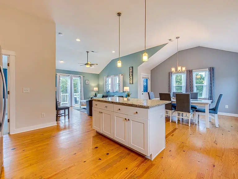 5209 Lunar Dr — Photo 16